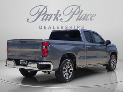 Used 2019 Chevrolet Silverado 1500 LT w/ Texas Edition RWD image 5