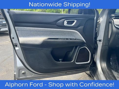 Used 2024 Jeep Compass Latitude AWD/4WD image 11