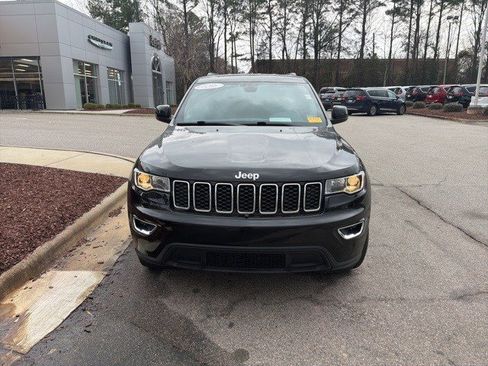 Used 2020 Jeep Grand Cherokee Laredo w/ 18" Wheel & 8.4" Radio Group image 9