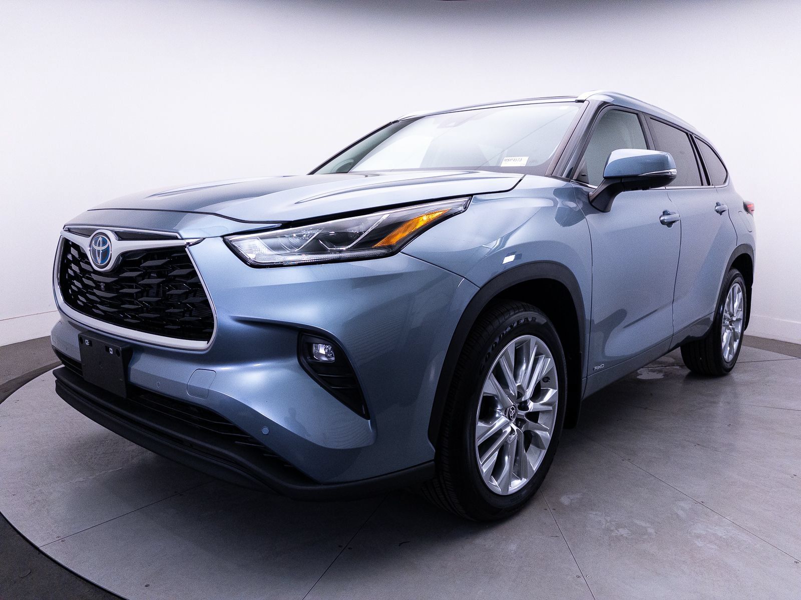 Used 2023 Toyota Highlander Limited AWD/4WD image 17