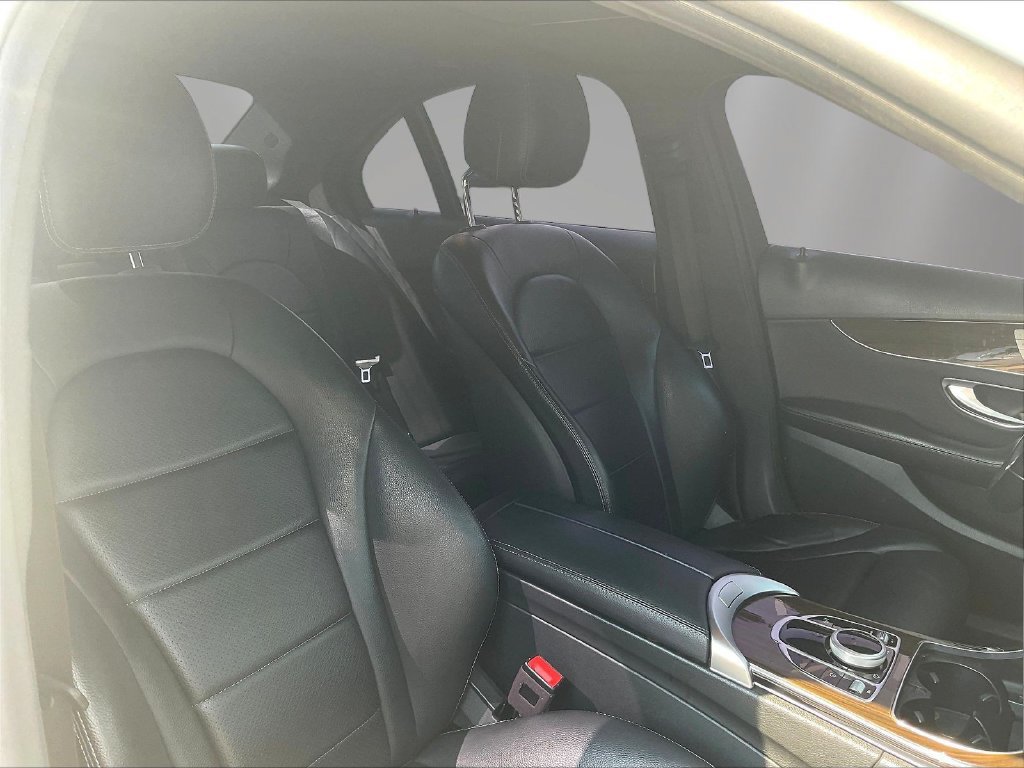 Used 2019 Mercedes-Benz C 300 Sedan image 29