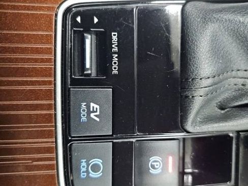 Used 2024 Toyota Sienna LE image 23