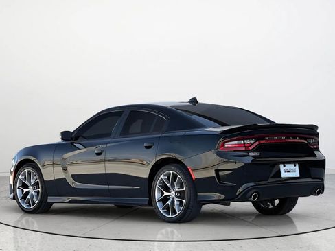 Used 2022 Dodge Charger GT RWD image 3