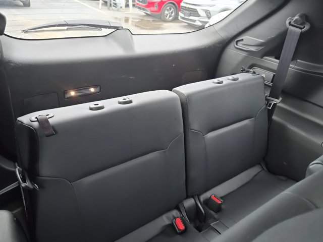 Used 2025 Mitsubishi Outlander SE AWD/4WD image 27