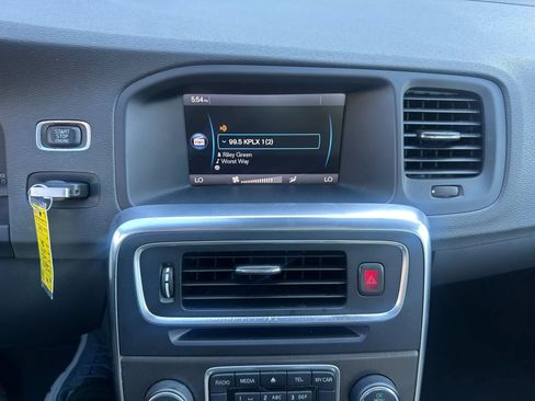 Used 2012 Volvo S60 T5 FWD image 23