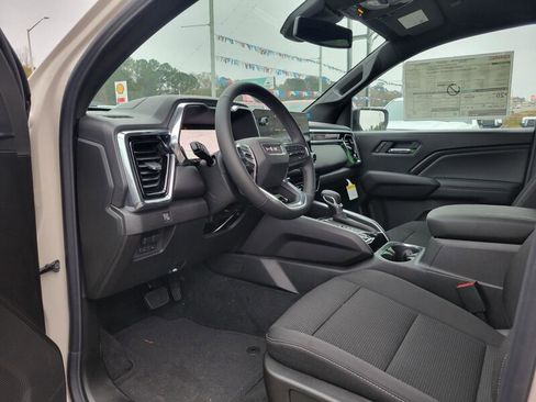 New 2026 GMC Canyon Elevation w/ Convenience Package image 17