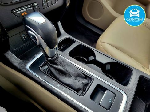 Used 2019 Ford Escape Titanium image 31