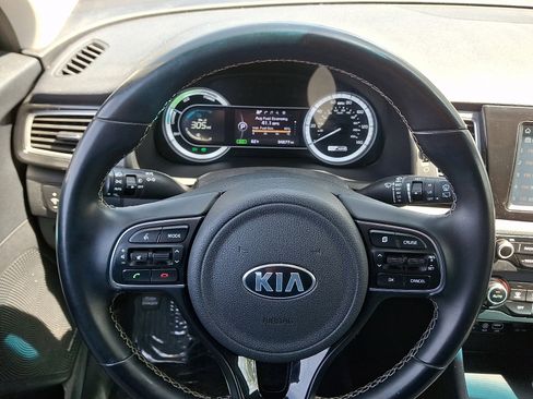 Used 2019 Kia Niro S Touring FWD image 19