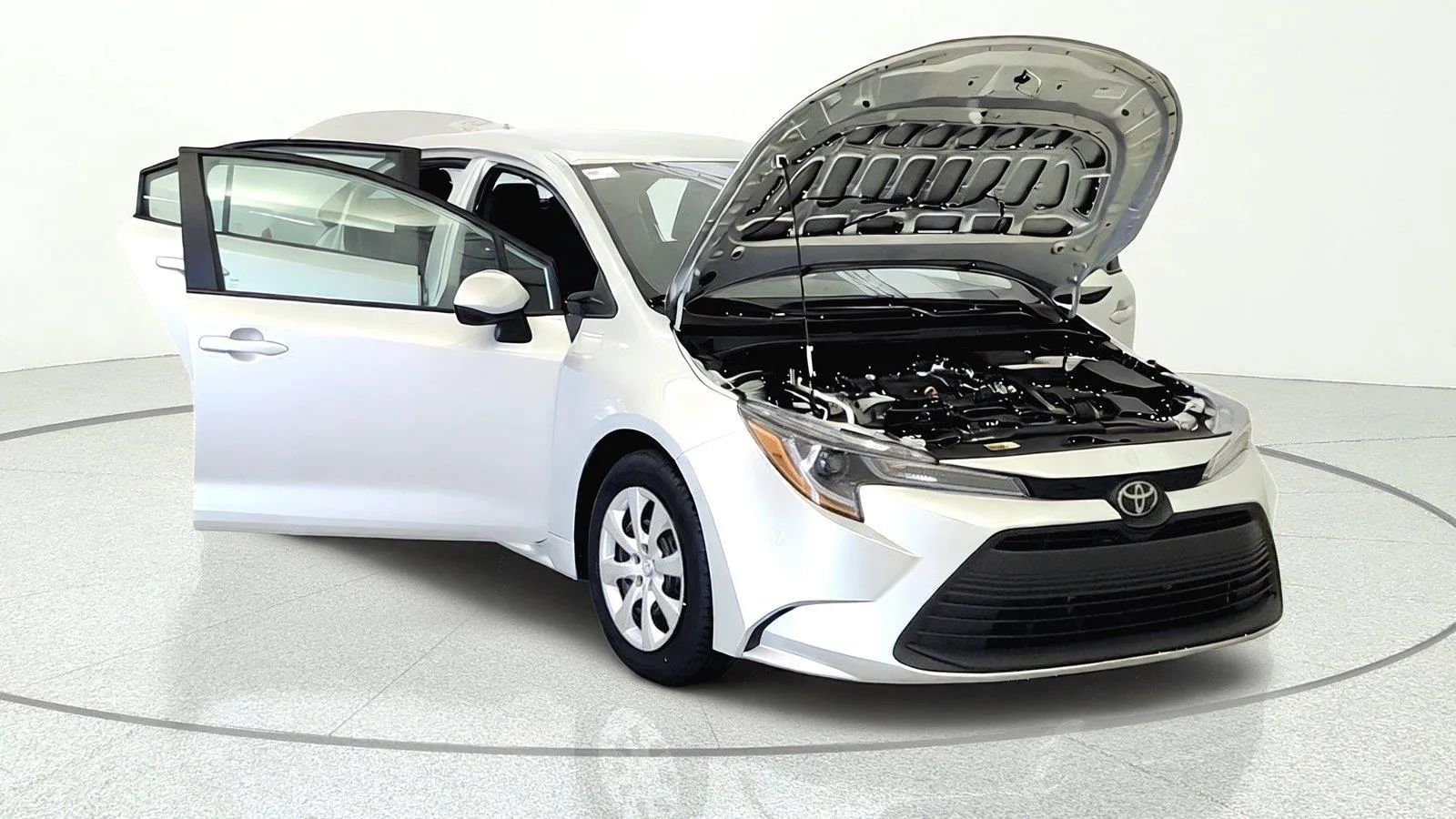 Used 2025 Toyota Corolla LE FWD image 12