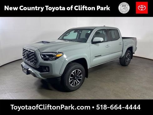 Used 2023 Toyota Tacoma TRD Sport w/ Black Out Package (TMS) AWD/4WD image 7