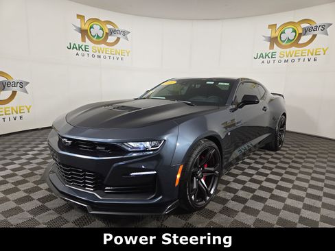 Certified 2022 Chevrolet Camaro SS image 3