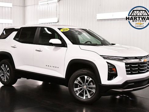 New 2026 Chevrolet Equinox LT AWD/4WD image 1