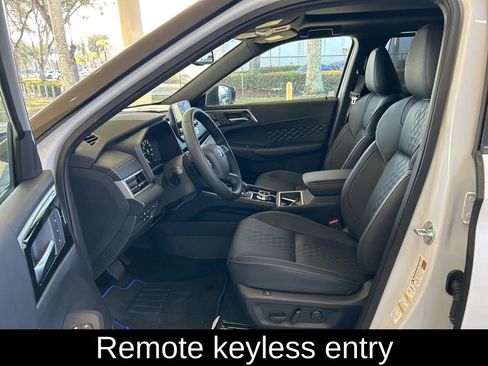 New 2025 Mitsubishi Outlander SEL Black Edition image 5