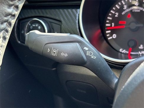 Certified 2022 Ford Mustang Coupe image 25