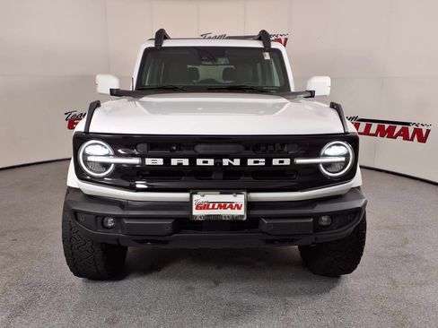 Used 2023 Ford Bronco Outer Banks AWD/4WD image 2
