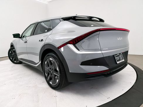 Used 2025 Kia EV6 Light RWD image 8