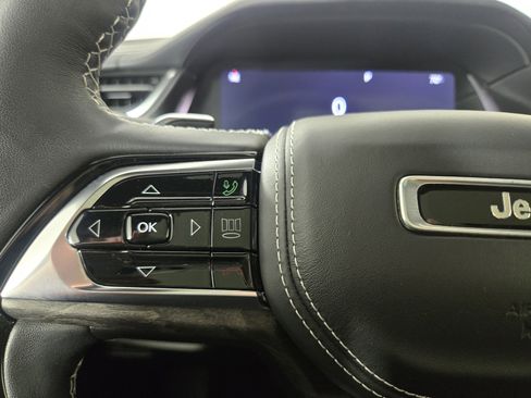 Certified 2023 Jeep Grand Cherokee Overland w/ Adv Protech Group III AWD/4WD image 16