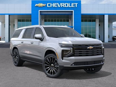 New 2026 Chevrolet Suburban High Country image 7