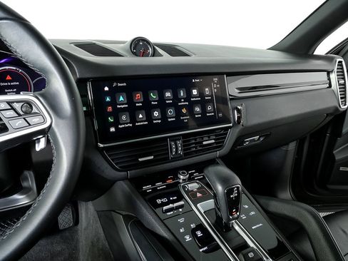 Certified 2023 Porsche Cayenne image 13