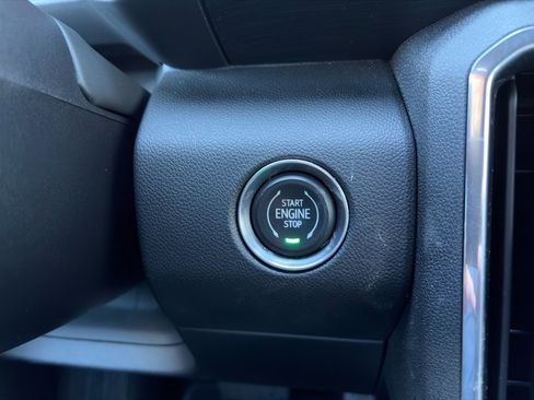 Used 2025 GMC Acadia Elevation image 24