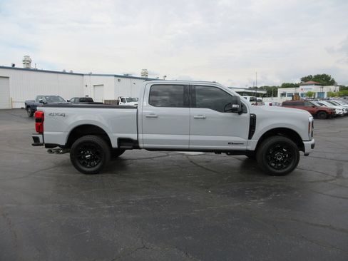 Used 2026 Ford F250 XLT w/ XLT Premium Package AWD/4WD image 5