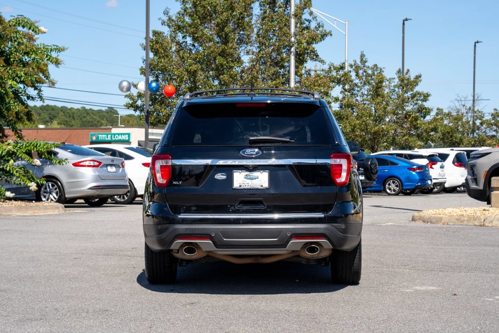 Used 2018 Ford Explorer XLT w/ Equipment Group 201A FWD image 6