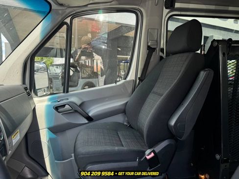 Used 2016 Mercedes-Benz Sprinter 2500 image 16