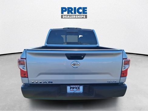 Used 2017 Nissan Titan S AWD/4WD image 6
