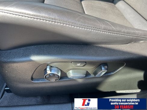 Used 2023 Cadillac XT4 Premium Luxury w/ Enhanced Visibility Package image 15