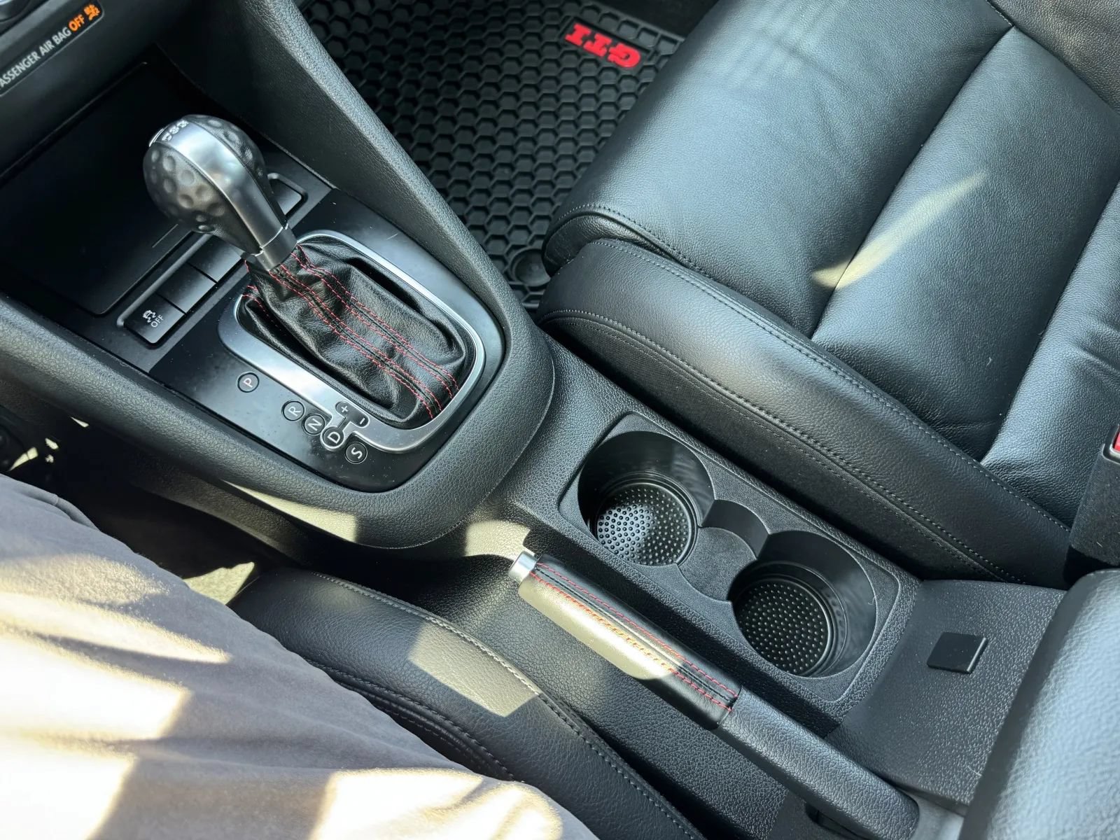 Used 2012 Volkswagen GTI Autobahn FWD image 23