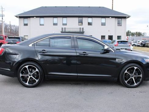 Used 2015 Ford Taurus Limited w/ Equipment Group 301A image 6