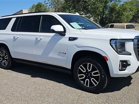 Used 2022 GMC Yukon XL AT4 w/ AT4 Premium Plus Package image 2