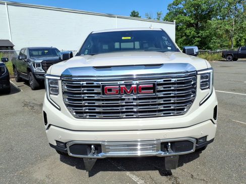 New 2026 GMC Sierra 1500 Denali w/ Denali Reserve Package AWD/4WD image 2