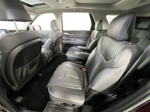 Used 2023 Hyundai Palisade Limited AWD/4WD image 25