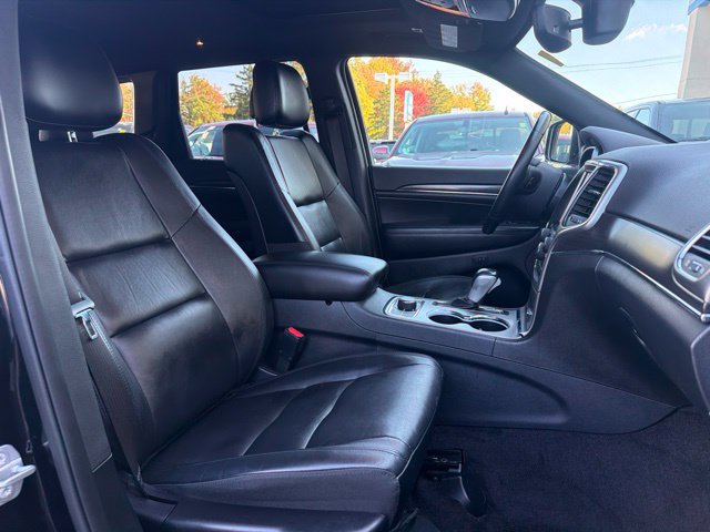 Used 2018 Jeep Grand Cherokee Limited AWD/4WD image 32
