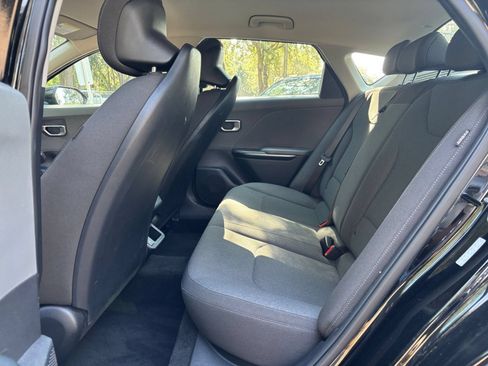 Used 2025 Kia K4 FWD image 25