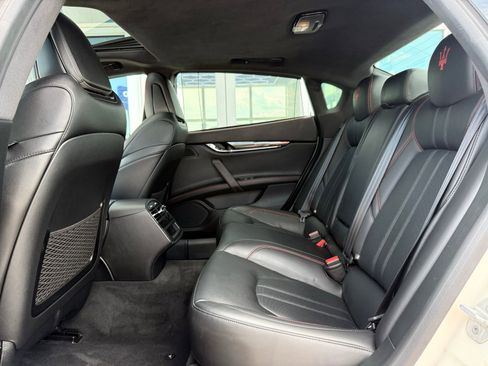Used 2017 Maserati Quattroporte S GranSport RWD image 26