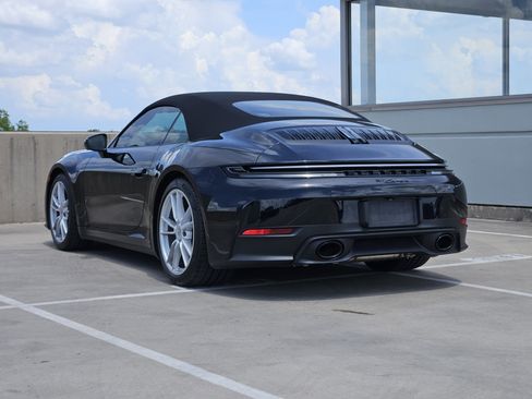 Certified 2025 Porsche 911 Carrera RWD image 3