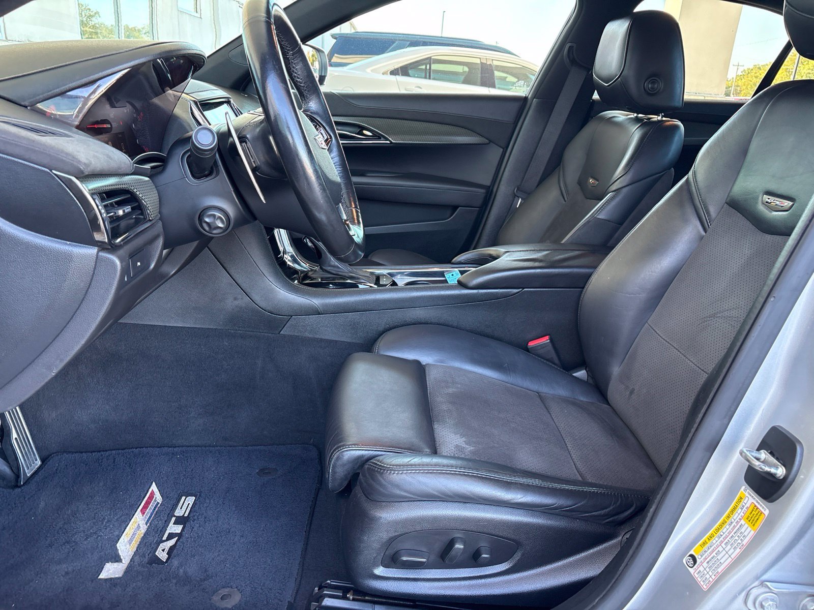 Used 2017 Cadillac ATS V w/ Luxury Package RWD image 16