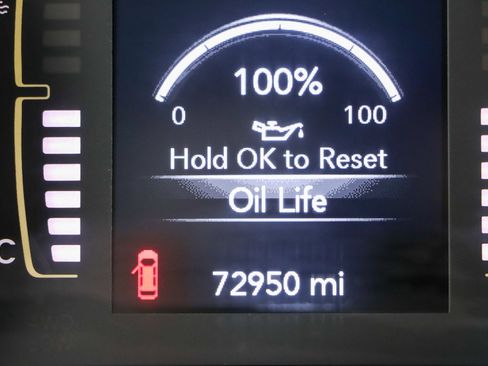 Used 2022 Jeep Cherokee Latitude w/ Sun & Sound Group image 16