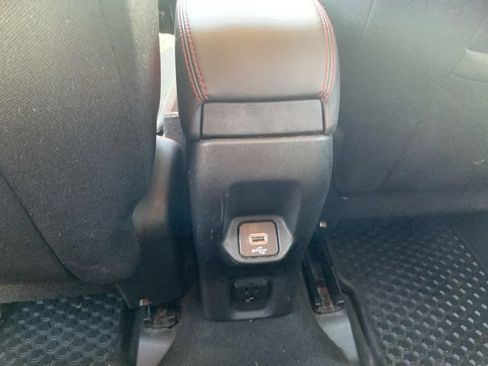 Used 2021 Jeep Renegade Trailhawk AWD/4WD image 15