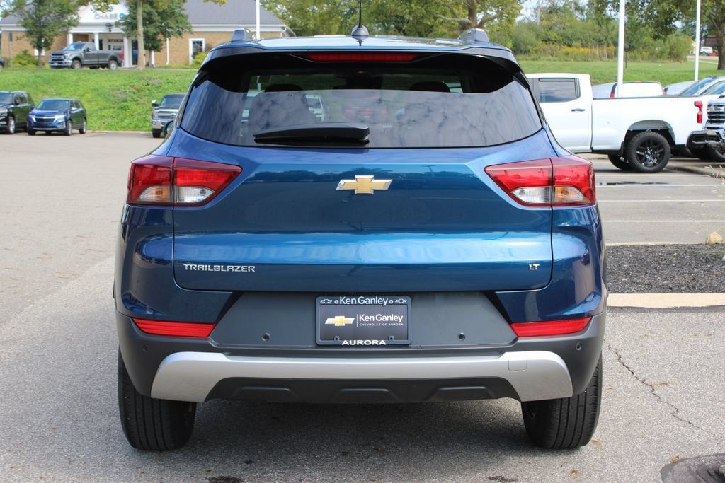 Used 2021 Chevrolet TrailBlazer LT w/ Convenience Package FWD image 28
