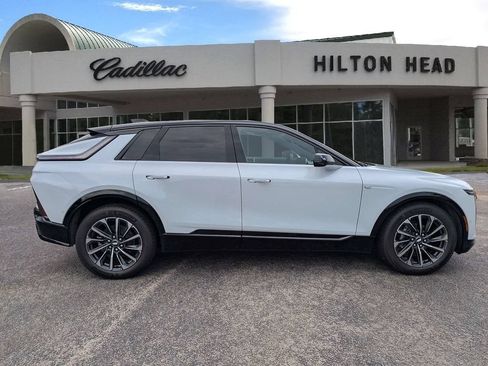 New 2026 Cadillac Lyriq Premium Sport AWD/4WD image 7