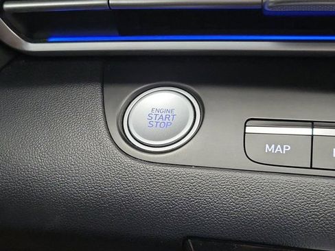 Used 2023 Hyundai Elantra Limited w/ Winter Weather Package FWD image 35