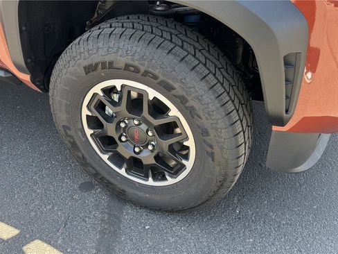 New 2025 Toyota Tacoma TRD Off-Road image 7