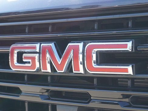 Used 2024 GMC Sierra 1500 Elevation w/ Elevation Premium Package AWD/4WD image 11