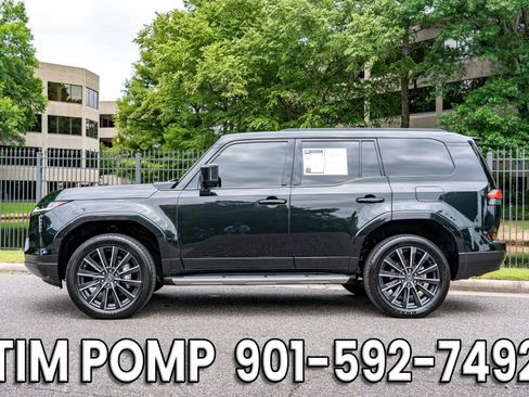 Used 2025 Lexus GX 550 w/ Cold Area Package AWD/4WD image 9