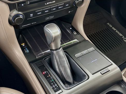 Used 2023 Lexus GX 460 Luxury image 17