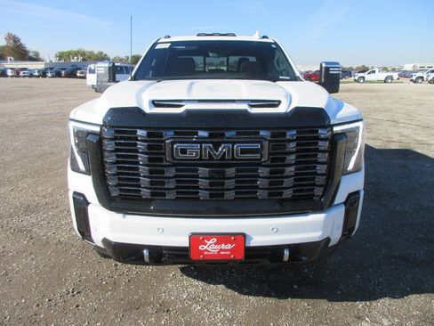 New 2026 GMC Sierra 2500 Denali Ultimate image 12
