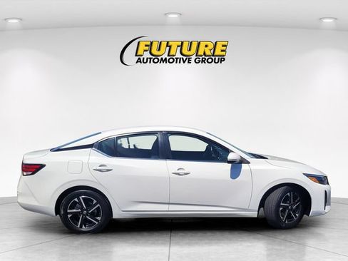 Certified 2024 Nissan Sentra SV FWD image 3